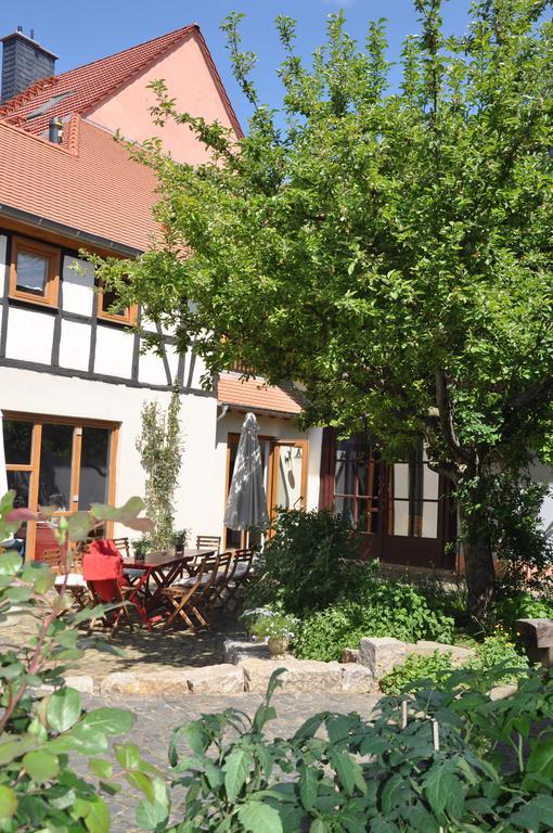 Gastezimmer Am Hof Francoforte sul Meno Esterno foto
