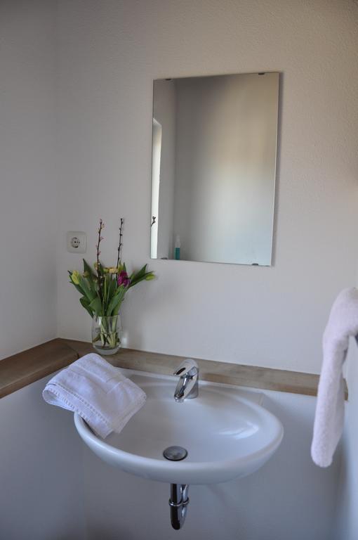 Gastezimmer Am Hof Francoforte sul Meno Esterno foto