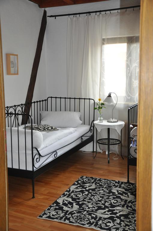 Gastezimmer Am Hof Francoforte sul Meno Esterno foto